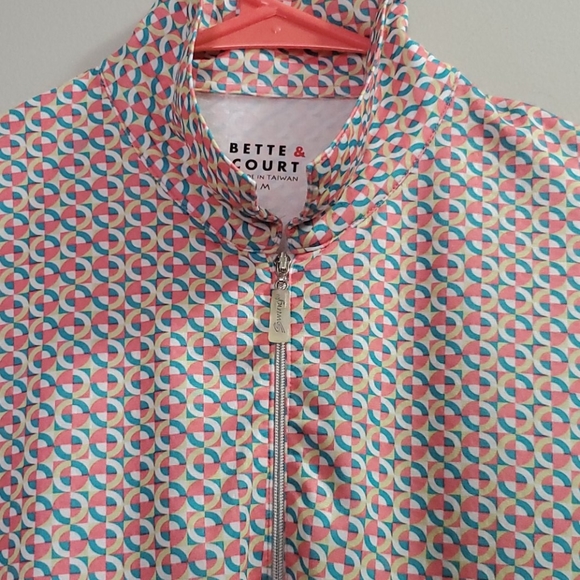 Bette & Court Top - Picture 4 of 12